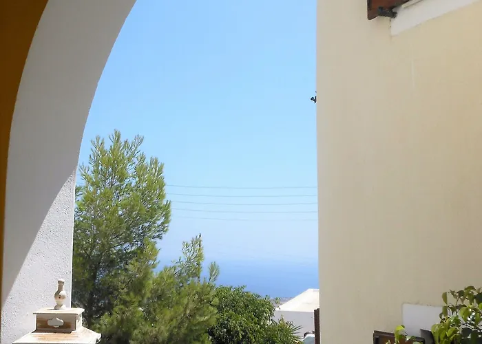 Argonaftes Pensionat Firostefani