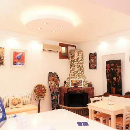 Guest house Argonaftes 3*