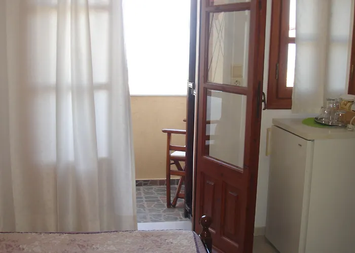 Pensión Argonaftes Firostefani